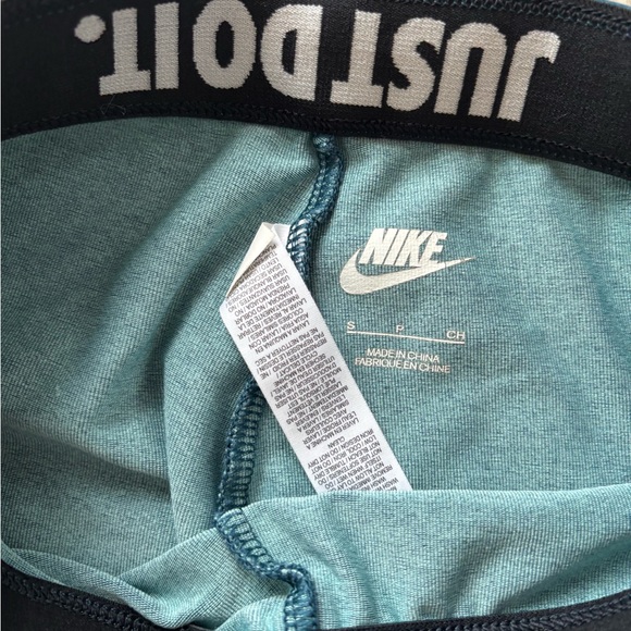Nike Women Teal Logo Leggings - Picture 9 of 9